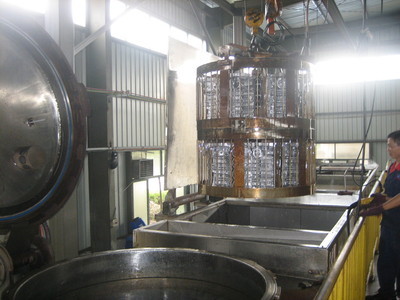 【批發(fā)供應(yīng)真空浸滲設(shè)備浸滲液】價格,廠家,圖片,汽摩產(chǎn)品制造設(shè)備,臺州市浸滲化工機械設(shè)備廠-